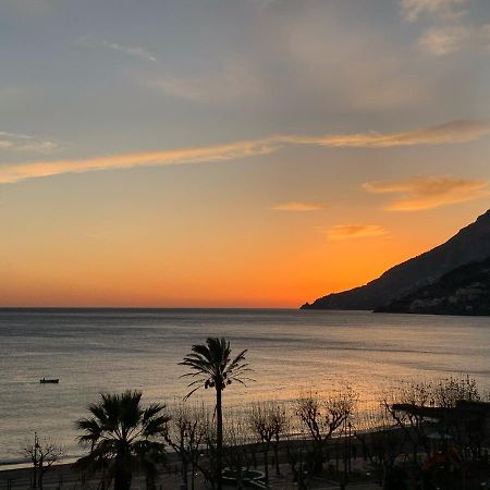 B&B Palazzo Montesanto 马奥莱 外观 照片